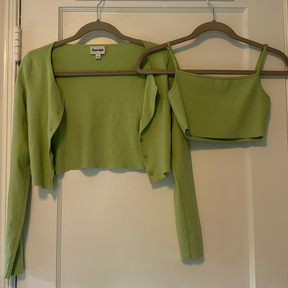 Two-piece crop top and sweater. Size S